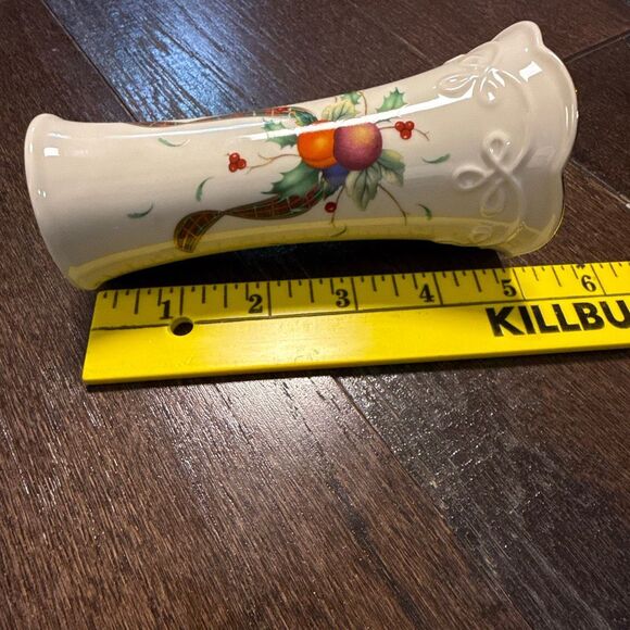 Lenox holiday tartan bud vase plaid Ralph Lauren Christmas cream fruit gold rim - Picture 6 of 7
